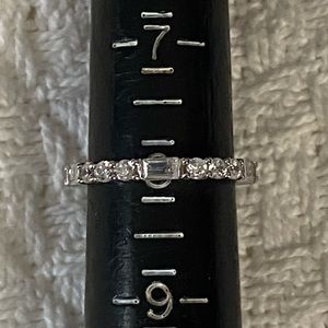 Size 8 silver eternity band NWOT